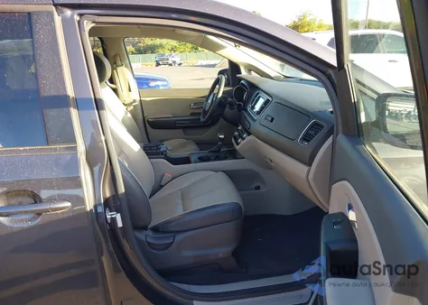 2017 Kia Sedona Lx из США, поврежденный, VIN KNDMB5C14H6290913